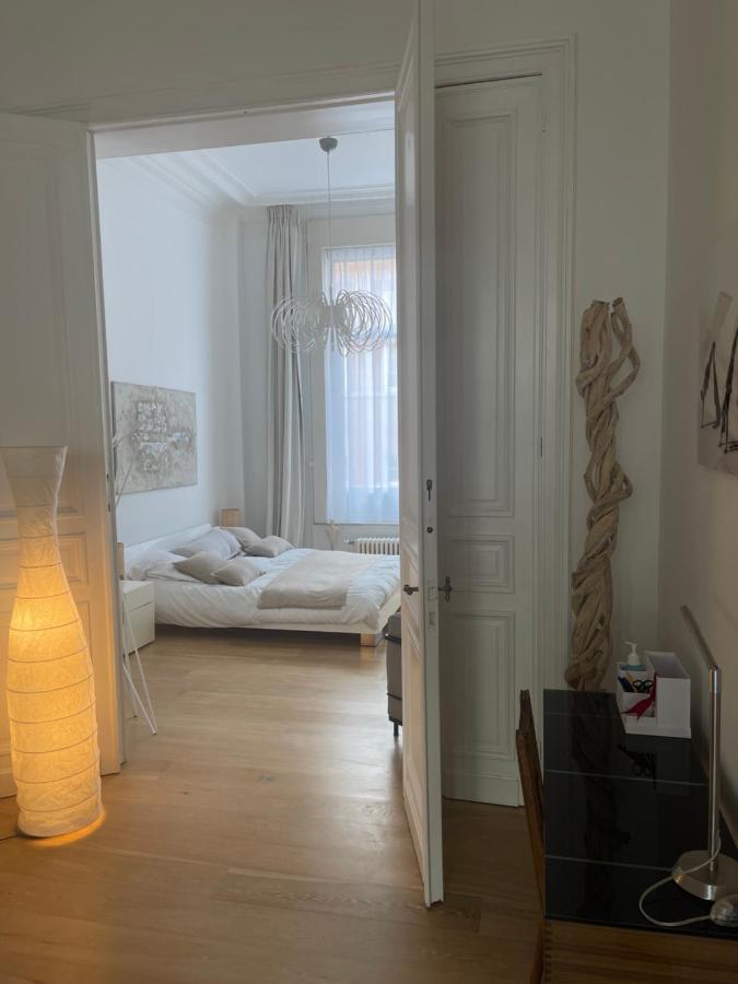 Apartment In Trendy Chatelain Center Brussels Area Little Garden Internet Wifi Extérieur photo