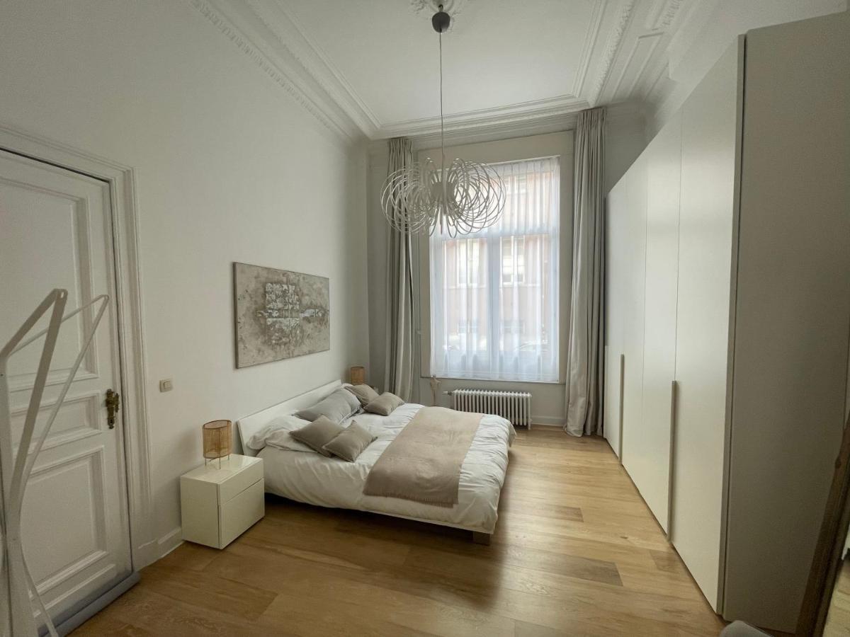 Apartment In Trendy Chatelain Center Brussels Area Little Garden Internet Wifi Extérieur photo